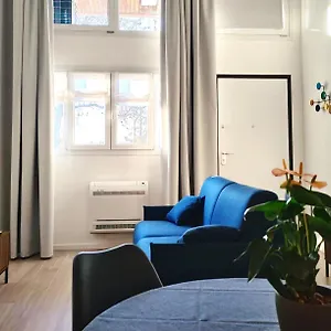 Fantastic Flat Famagosta Area, Forum, Parking, Netflix Appartamento Milano